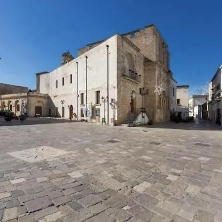 La Ulia *